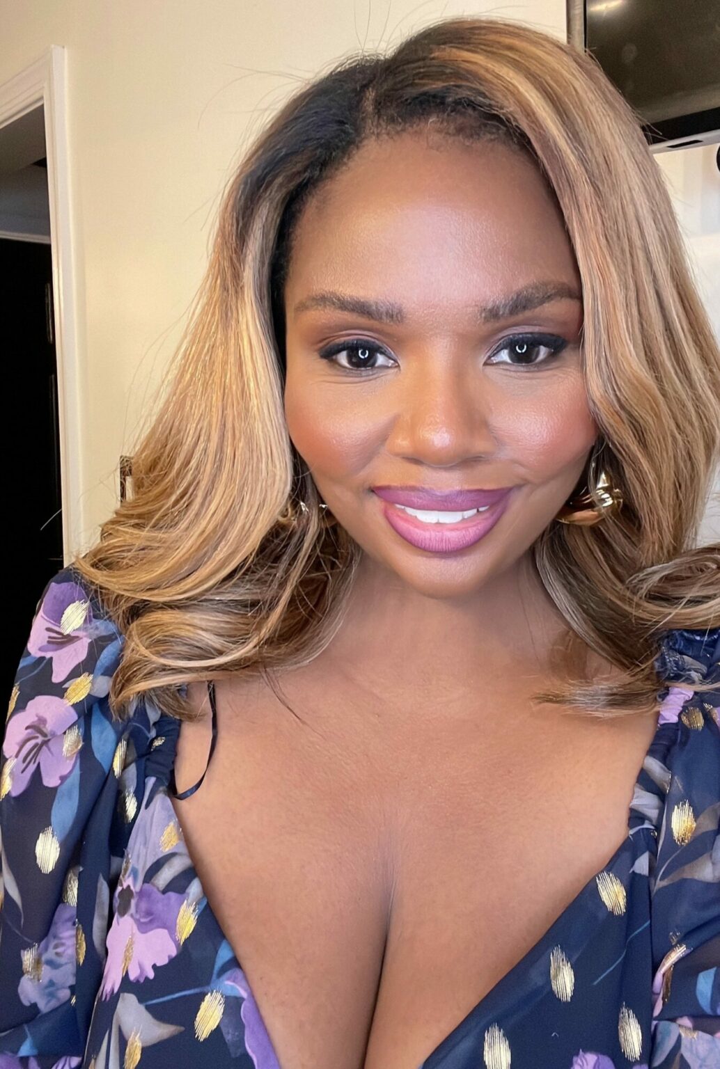 Meet Shalena Maxfield of Gimmie 5 Minutes, Mom Needs a Break Voyage